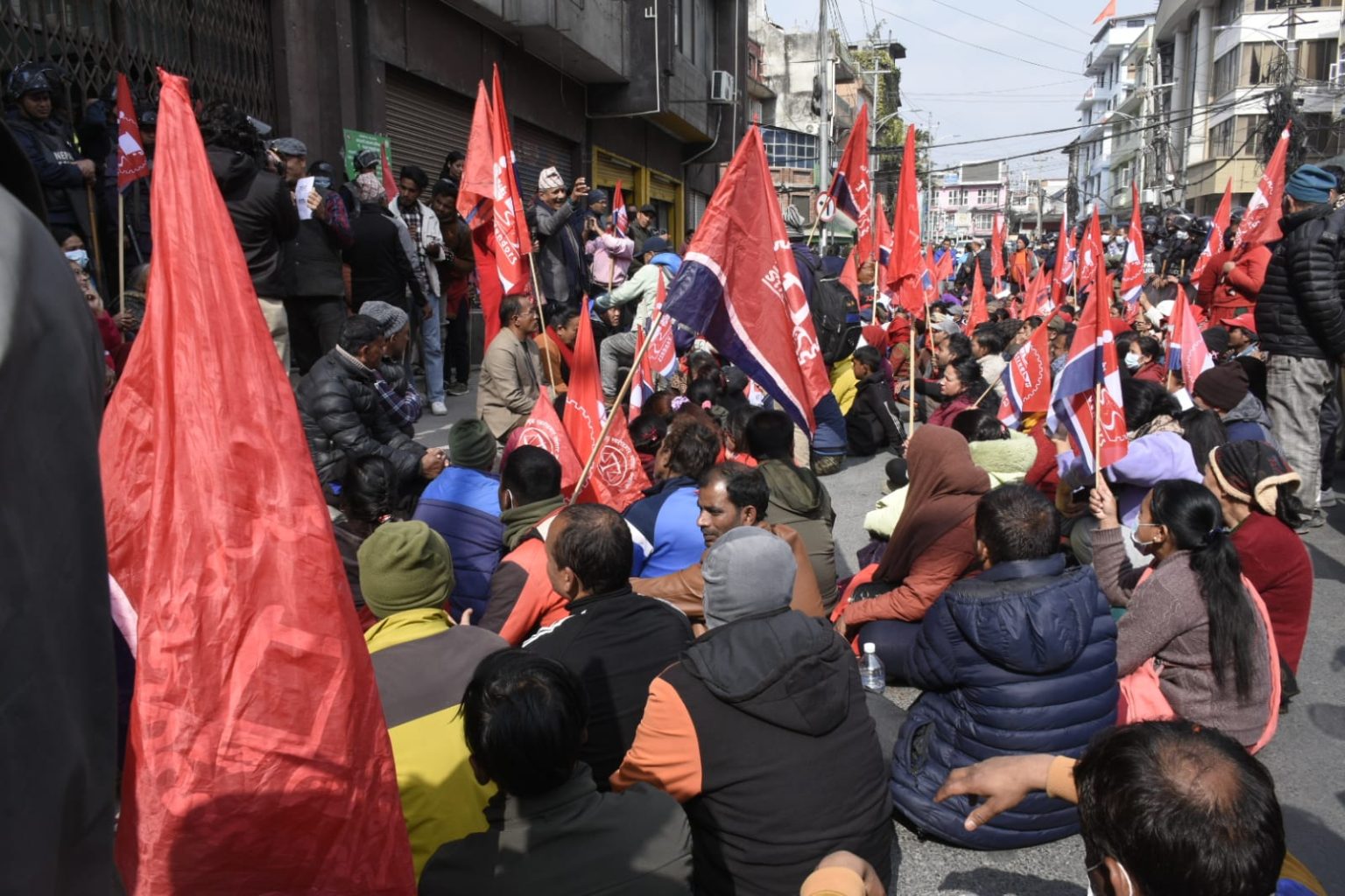 फुटपाथ व्यवसायीद्वारा काठमाडौं महानगरविरूद्ध आन्दोलनको घोषणा