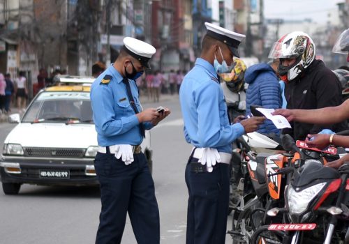 ६ महिनामा मापसे र लापसे गरी गाडी चलाउने ४० हजार चालक कारबाहीमा