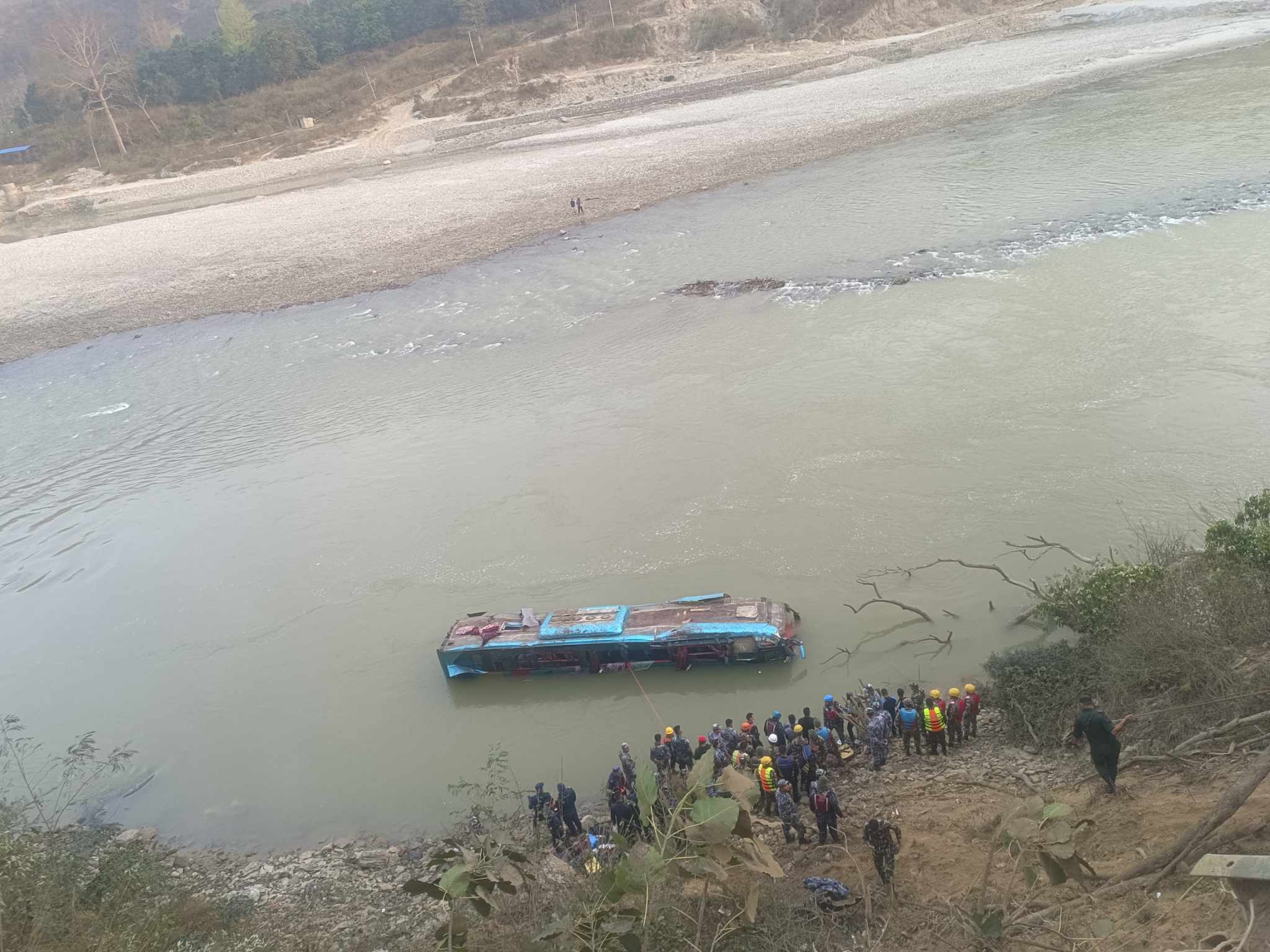 अपडेट: त्रिशुलीमा बस खस्दा मृत्यु हुनेको सङ्ख्या ६ पुग्यो, ४० जनाको जीवितै उद्धार