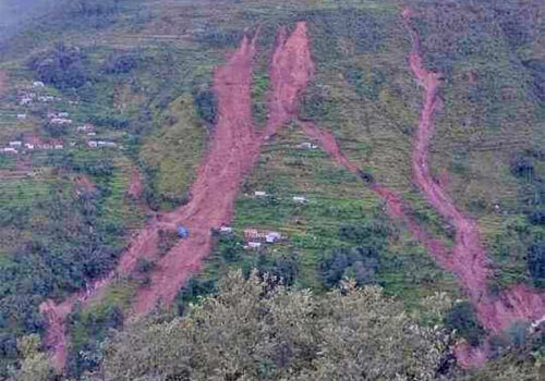 रामेछाप पहिरोः ६ जनाको शव फेला, ४ जना अझै बेपत्ता