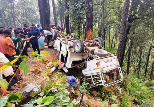 नवलपरासीमा जीप दुर्घटना हुदा २ जनाको मृत्यु, २८ जना घाइते