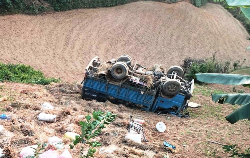 सल्यानमा ट्रक दुर्घटना हुँदा ४ जनाको मृत्यु